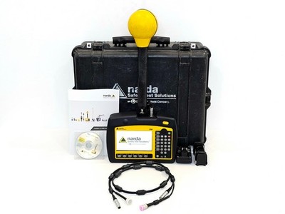 Kalibriertes Narda SRM-3006 Strahlungsmessgerät 9kHz-6GHz + 3501/03 3GHz Antenne