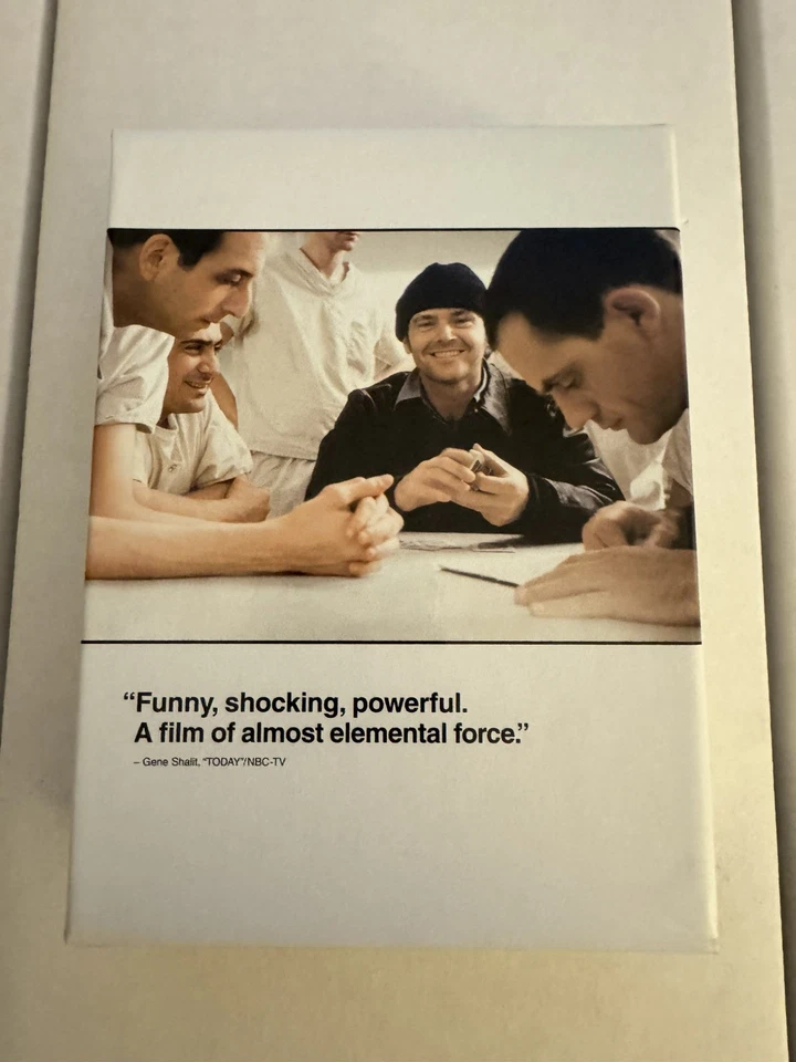 One Flew Over the Cuckoos Nest (Blu-ray, 2010, Ultimate Collectors Edition) NM+ - Image 3 of 4