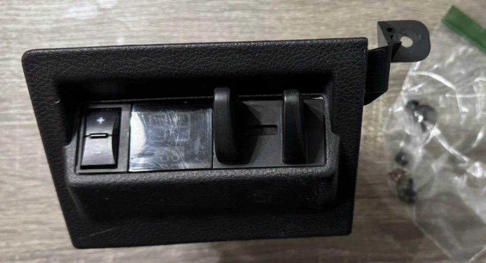 Interruptor controlador de remolque de freno de remolque Dodge Ram 1500 2500 3500 MOPAR 2010-2012 Foto 3 de 4