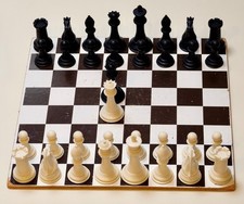 Plastic Tournament Size Heavy Weighted Chess Set. 4 Inch Kings. Extra Queens.