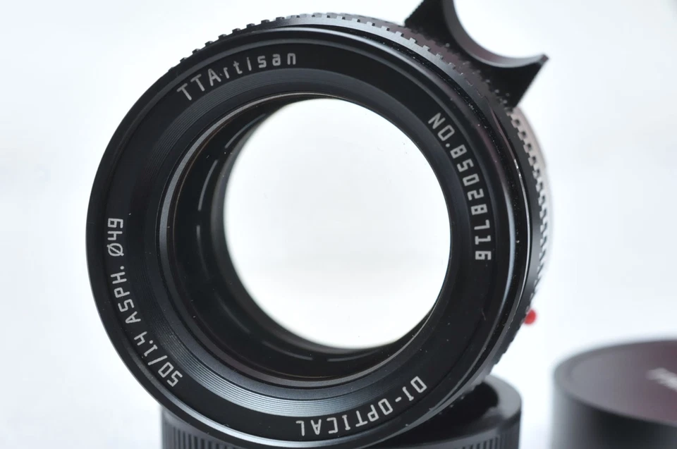 Artisan 50mm f/1.4 ASPH Lens for Leica M - Image 2 of 3