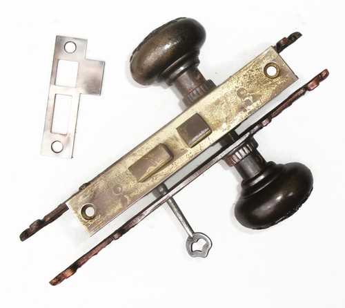 Antique Set EASTLAKE VICTORIAN Cast Iron Backplates Door Knob Mortise Lock w Key - Picture 5 of 10