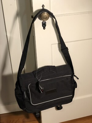 High Sierra Laptop Bag by Leeds, Black  - Stylish & Practical for Work or Travel