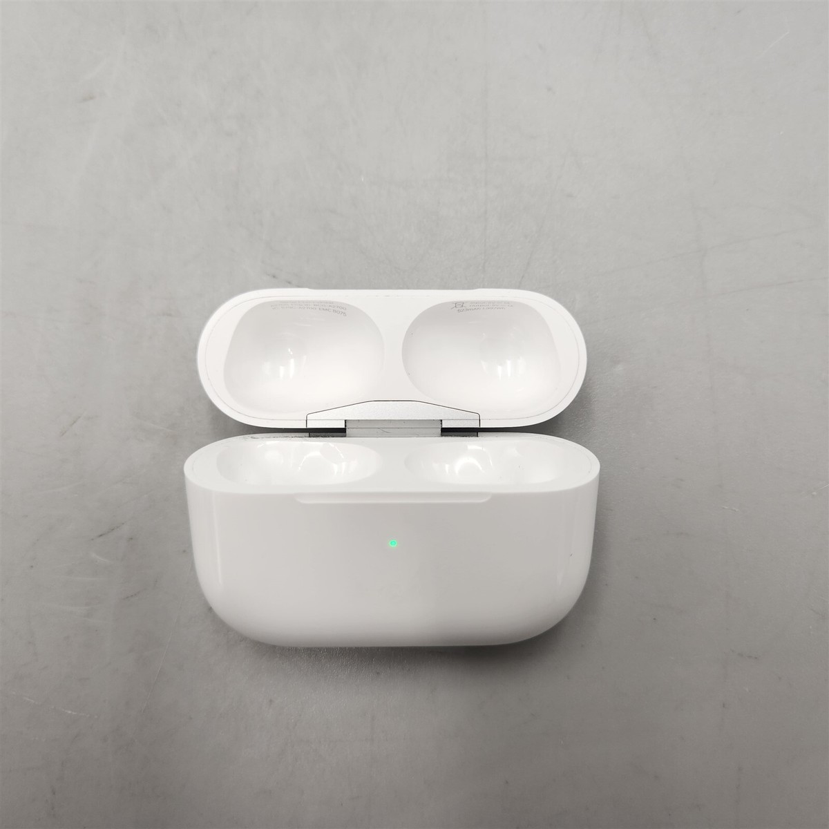 Genuine Charging Case for Apple AirPods Pro (2nd Gen) MQD83AM/A