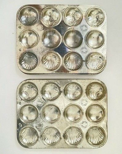 Seamless Hygenic Bun or Madeleine Pans, England, S/2