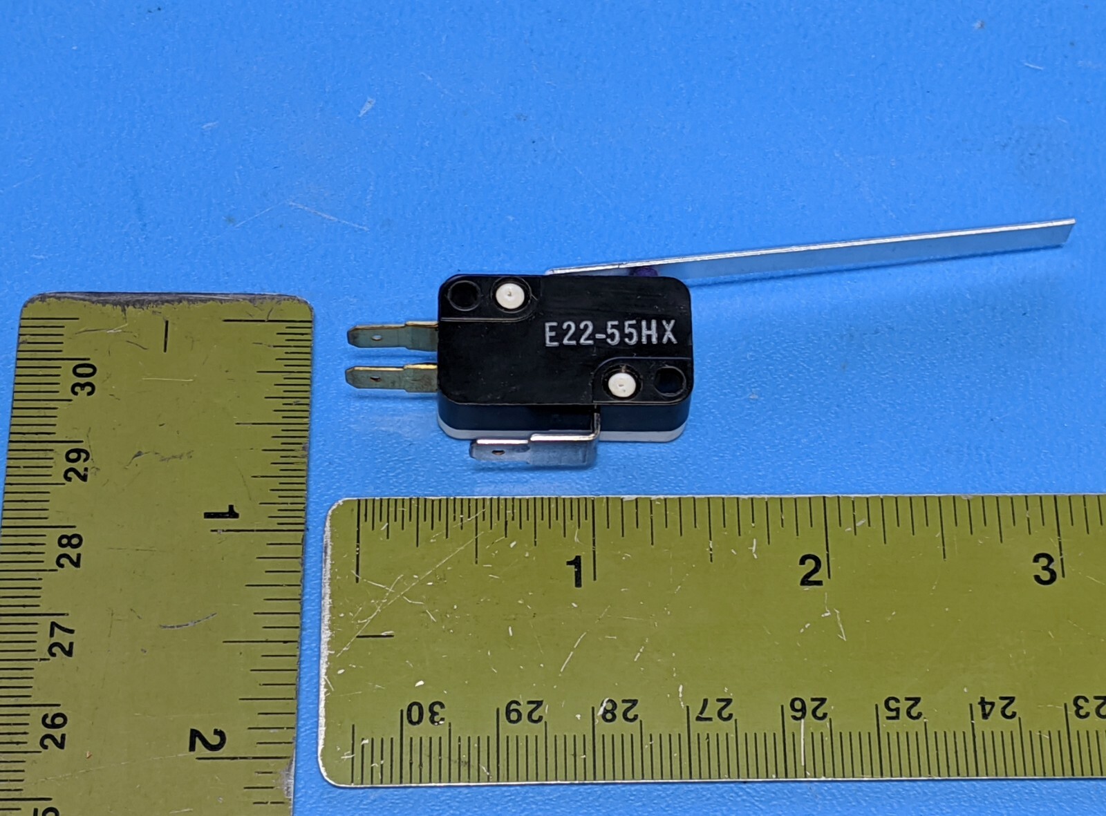 HUAREW Interruttore A Levetta Momentaneo Con Cappuccio Impermeabile Mini Miniatura 3 Pin 3