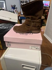 Crown Vintage Boot - Dark  Brown - Size 7.5