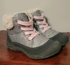 Girls Oshkosh B'Gosh Sparkly Winter Boots Size 10C