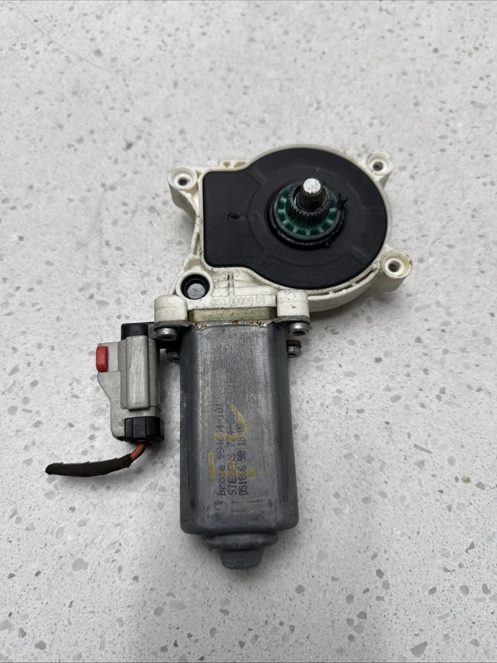 05 06 07 08 09 10 Chrysler 300 Front Left Door Power Window Motor OEM - Изображение 2 из 4