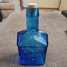 Vtg 8" Cobalt Blue Glass Paul Revere Eagle Embossed Bottle Wheaton, NJ 1775