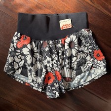 BNWT FP Movement Women's Shorts Carpe Diem Floral Daisy Print High Waisted M!