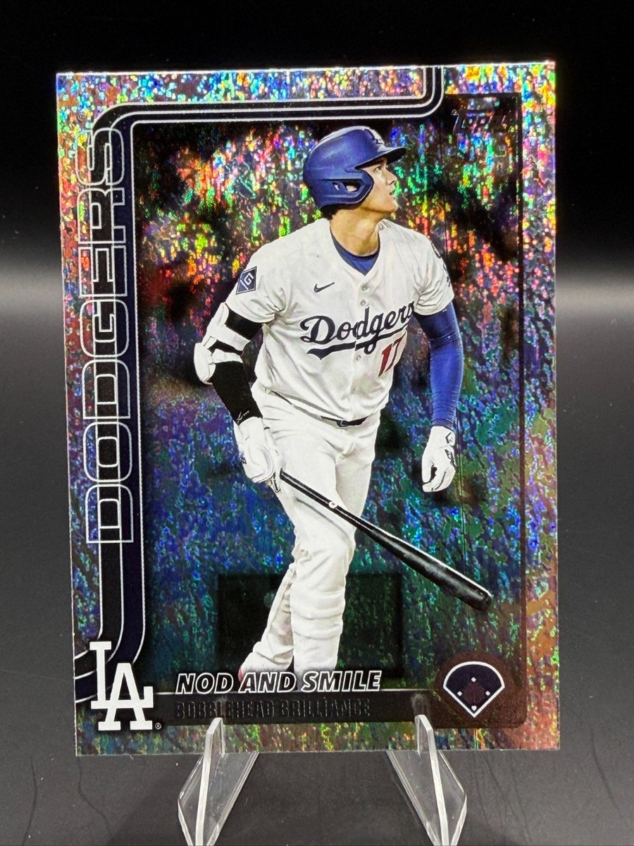 Shohei Ohtani 2025 Topps Update Holo Foil Nod & Smile SP #US84 LA