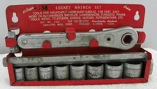 Vintage Indestro 11 Piece Socket Wrench No. 1453 Set