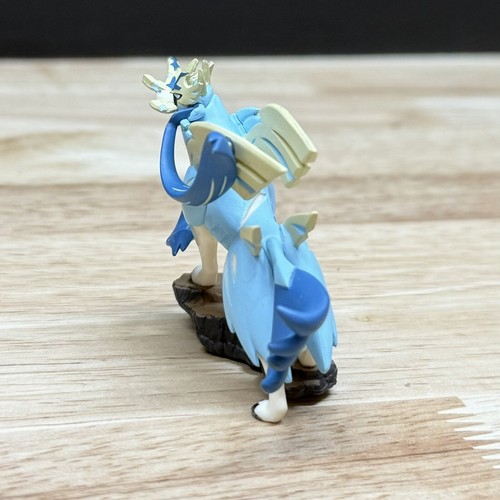 Sculpted Figure Shiny Zacian Pokemon Nintendo Creatures GAME FREAK Mini Figure - Picture 5 of 7