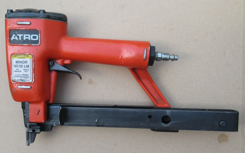 ATRO MINOR 90/32 LM Graffettatrice Pneumatica - Foto 1 di 3
