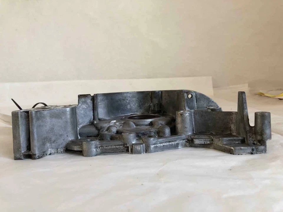 Bomba de aceite del motor MITSUBISHI MONTERO 1998-2003 3,0 L OEM Foto 2 de 4