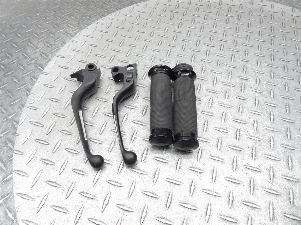 Harley Electra Glide 2005 estándar FLHT Avon juego de pares de empuñaduras de palanca izquierda derecha Foto 4 de 4