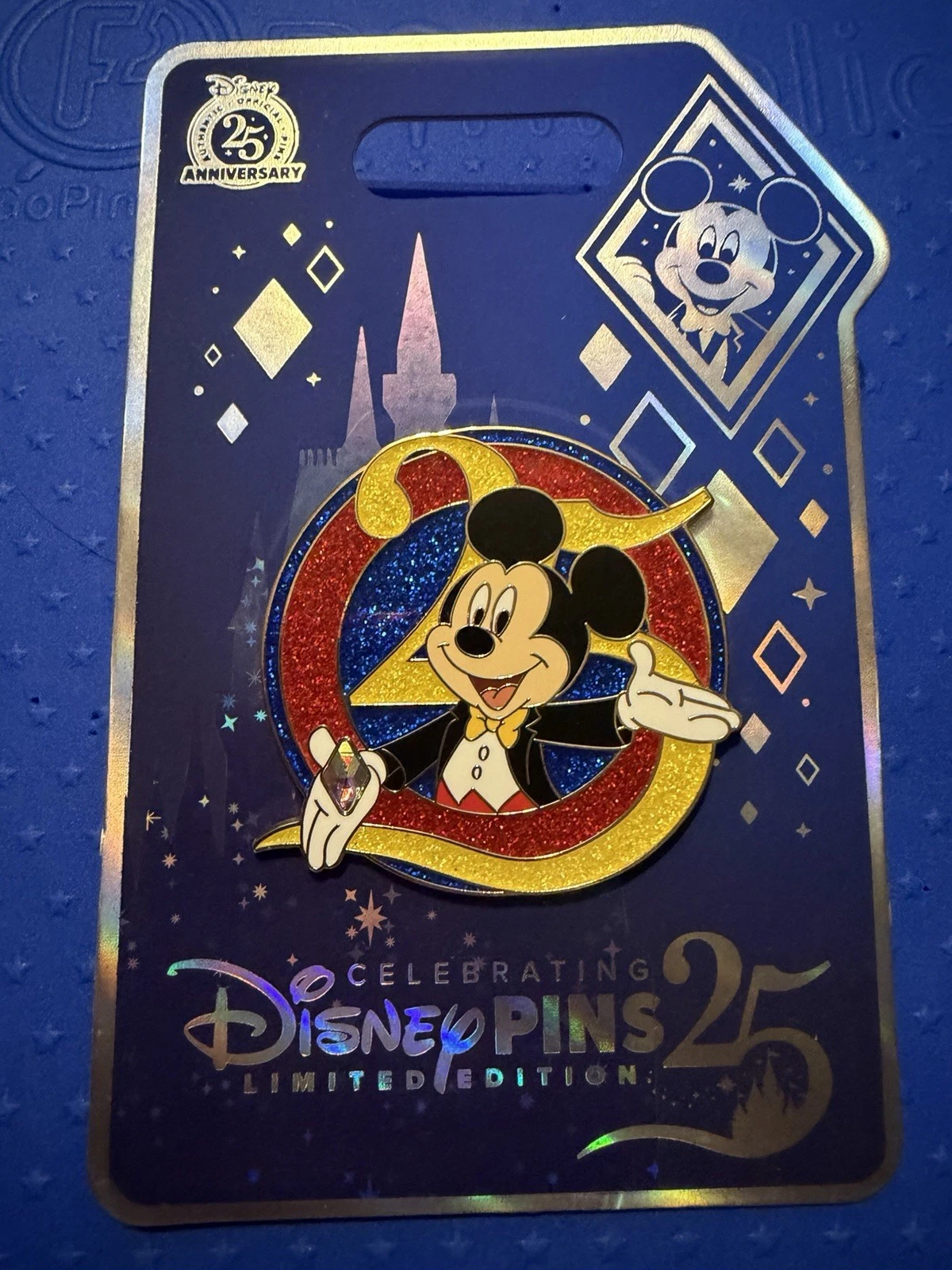 Celebrating 25 Years Of Disney Pin Trading Mickey Mouse Dressed To Impress LE750