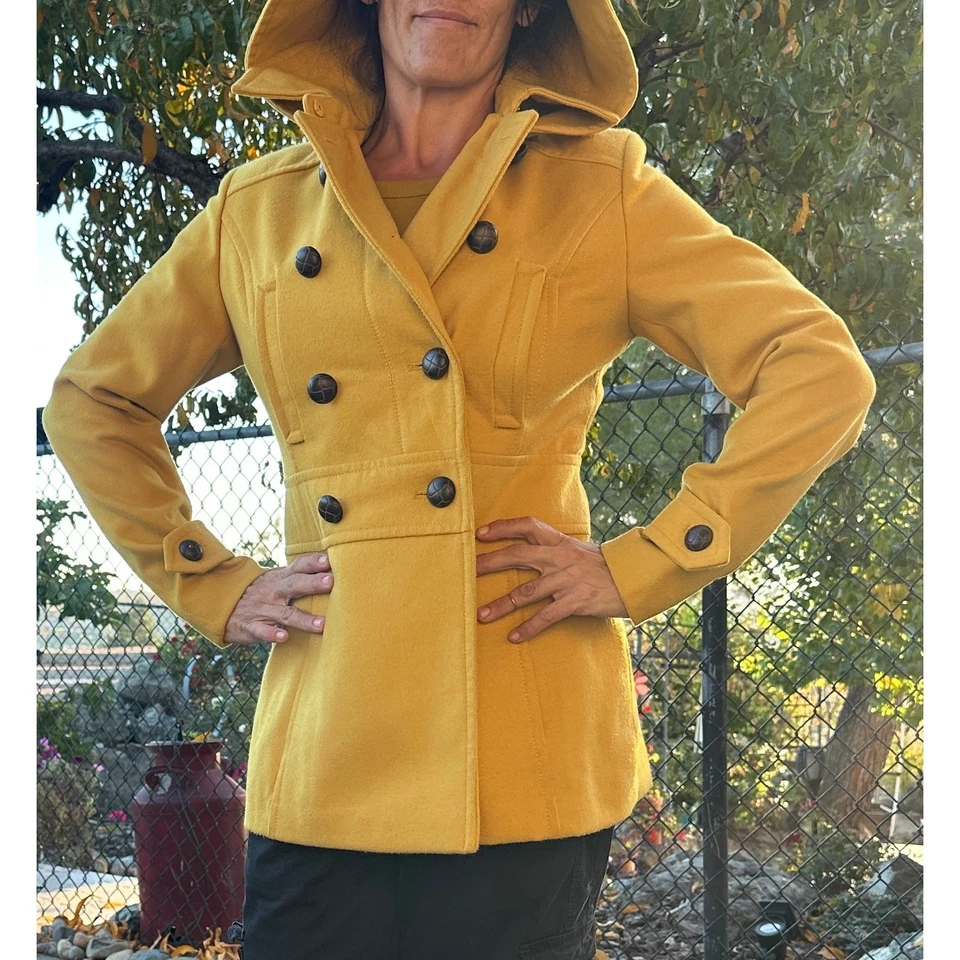 Chaquetón con Capucha Amarillo Mostaza M Doble Pecho Mod Retro Otoño Estilo Chic Foto 3 de 4