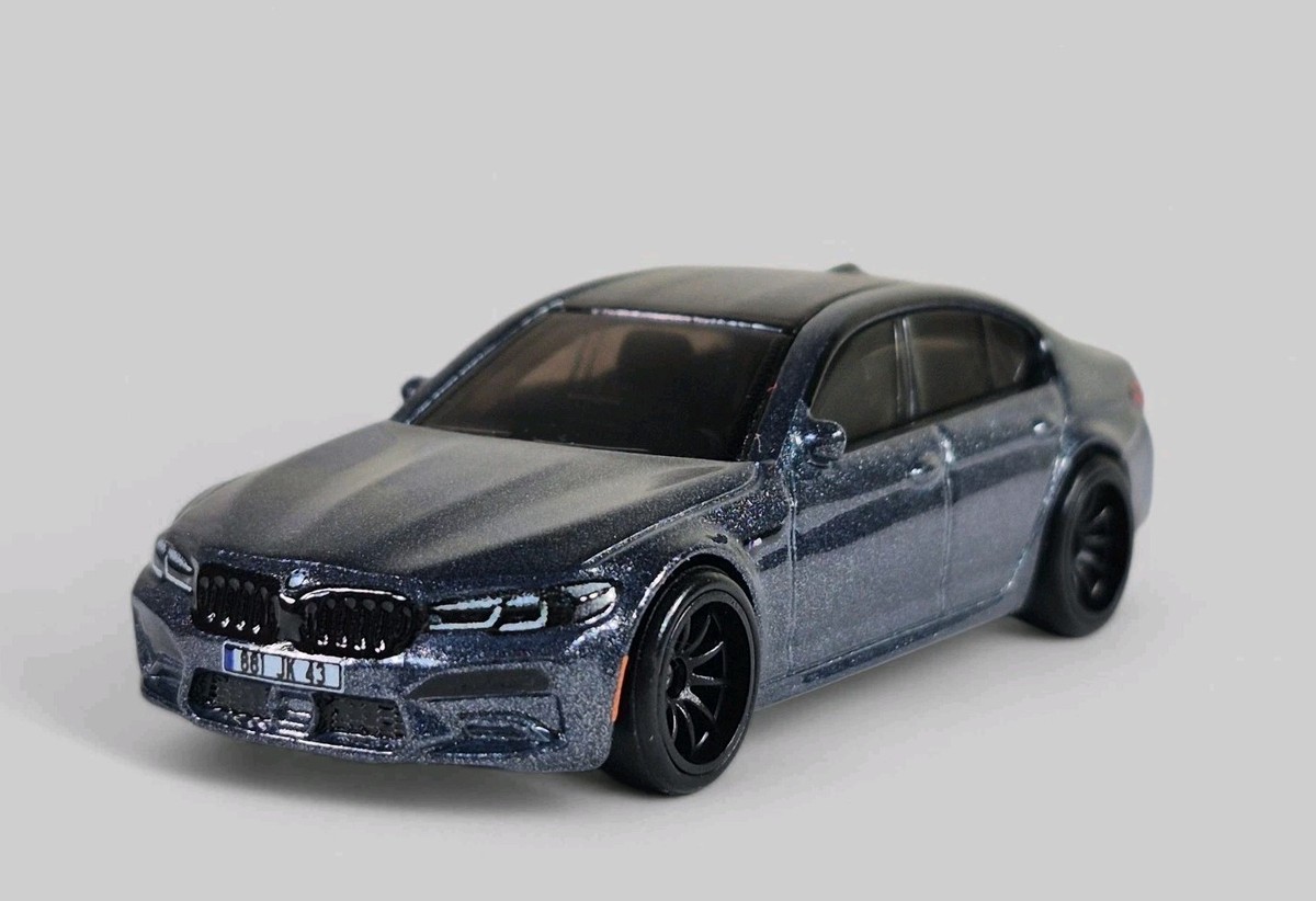 ミニカー BMW_INDEPENDENT 2021 BMW M5 4 Dr SEDAN Diorama Collectible DieCast Model Car 1:64