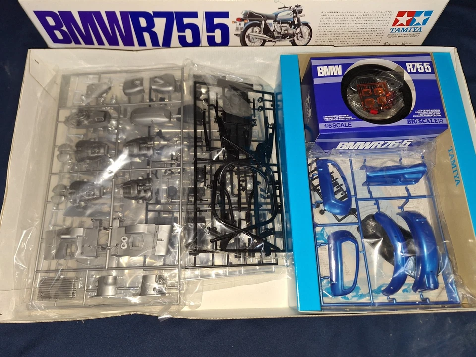  Motorrad 1:6 BMW R75 Tamiya Modellbausatz wie neu - Bild 2 von 3