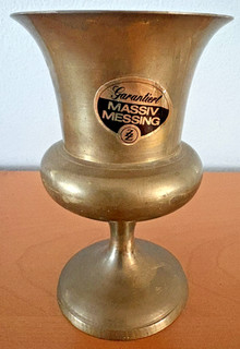 Massiv Messing Becher Gefäß Handarbeit ca. 14 cm hoch vintage