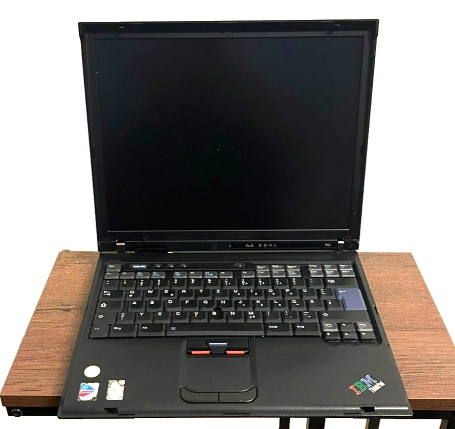 32. IBM ThinkPad R52 Type 1870 Notebook Laptop Defekt Ersatzteile Bastler Teile - Bild 4 von 4