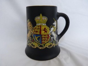 Rare- VTG THE ADAMS ETRUSCAN WARE “Dieu et mon Droit” Stein, UK Coat of Arms LNC