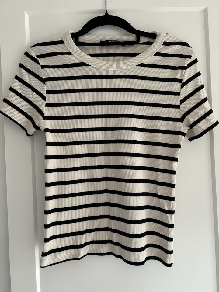 Stripe T-shirt Women’s Black & Beige Stripe Top Ladies Stripe Shirt Size XS