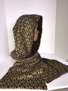 michael kors signature scarf