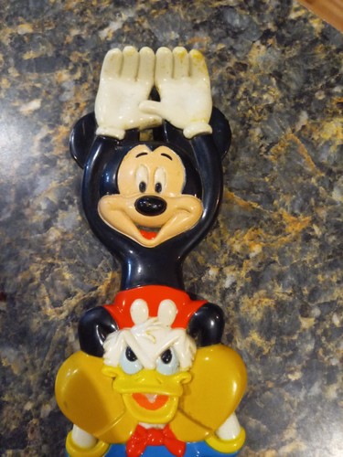 Vintage Walt Disney World Back Scratcher Mickey Mouse Donald Duck Goofy 15" - Picture 2 of 13