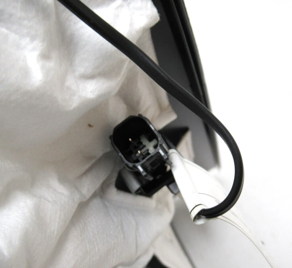 Door Sill Plate Trim Black illuminated Driver Side 2014-20 GMC Sierra1500 Yukon - Image 3 of 4