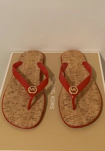 michael kors jet set flip flops