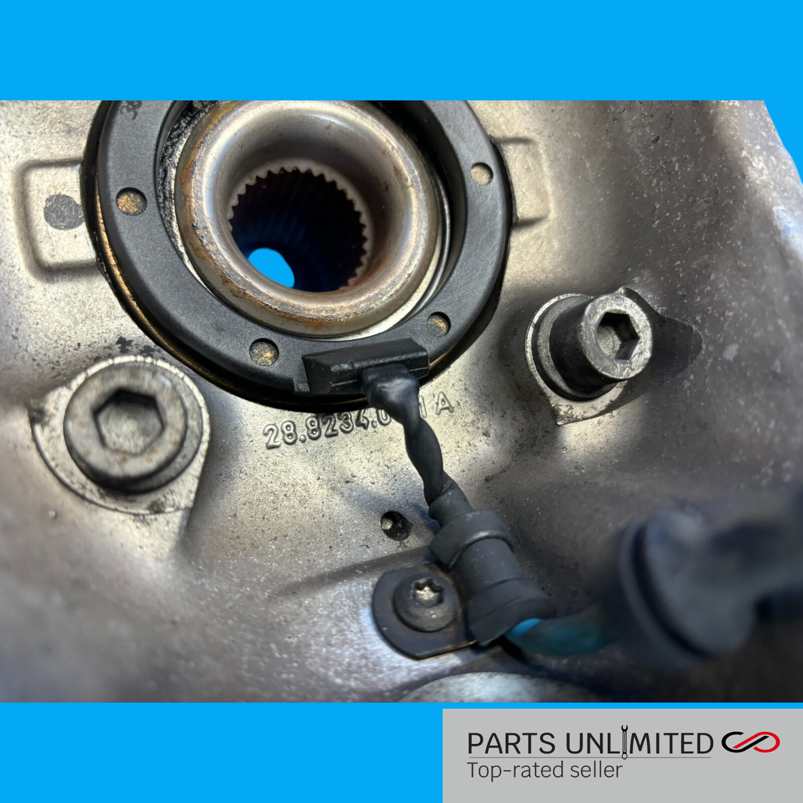 03-08 Maserati Quattroporte M139 OEM REAR Right Pass. side knuckle spindle hub