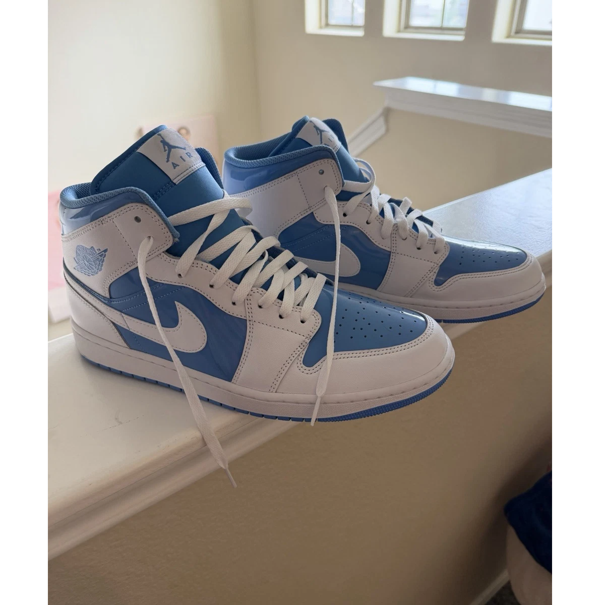Preços baixos em Jordan 1 Mid University Blue Black | eBay