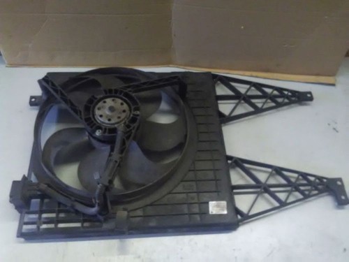 VW GOLF IV (1J1) 1.4 16V  Kühlerlüfter Fahrzeuge ohne Klimaanlage 881083642