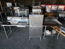 Jackson Tempstar Dishwasher with Left Spray Table and Right Drain / Clean Table