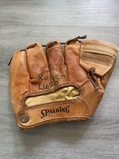 Vintage Spalding 1165 baseball glove