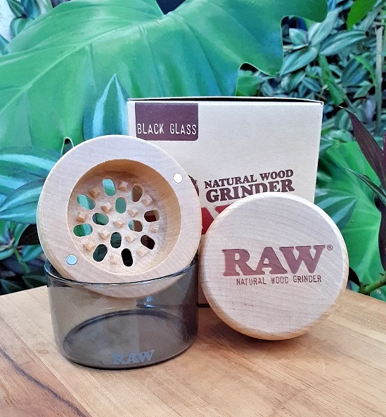 RAW GR8TR Grinder 2.5" Wood & Glass Jar 3-Piece Tobacco Herbs Spice * SMOKE GREY
Opens in a new wind