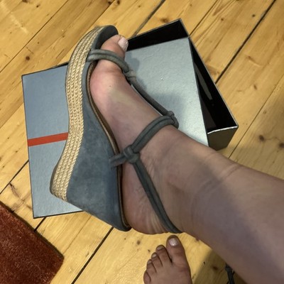 Prada Wildleder Plateaus 37