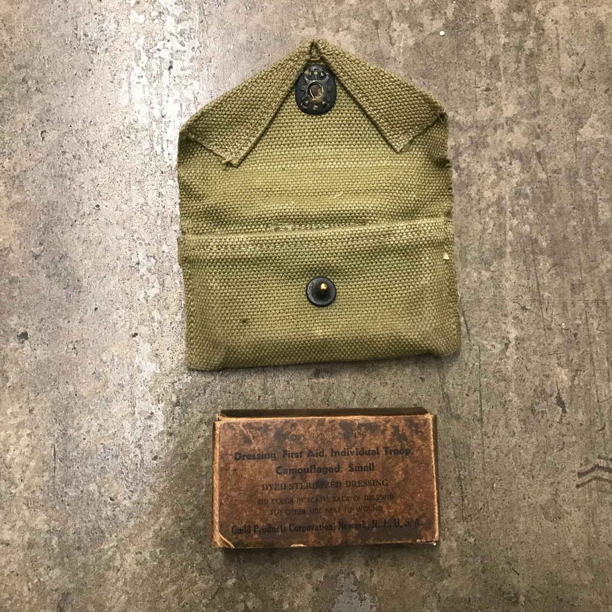 US Army WWII Era M1942 First Aid Kit Khaki Canvas Pouch L-98