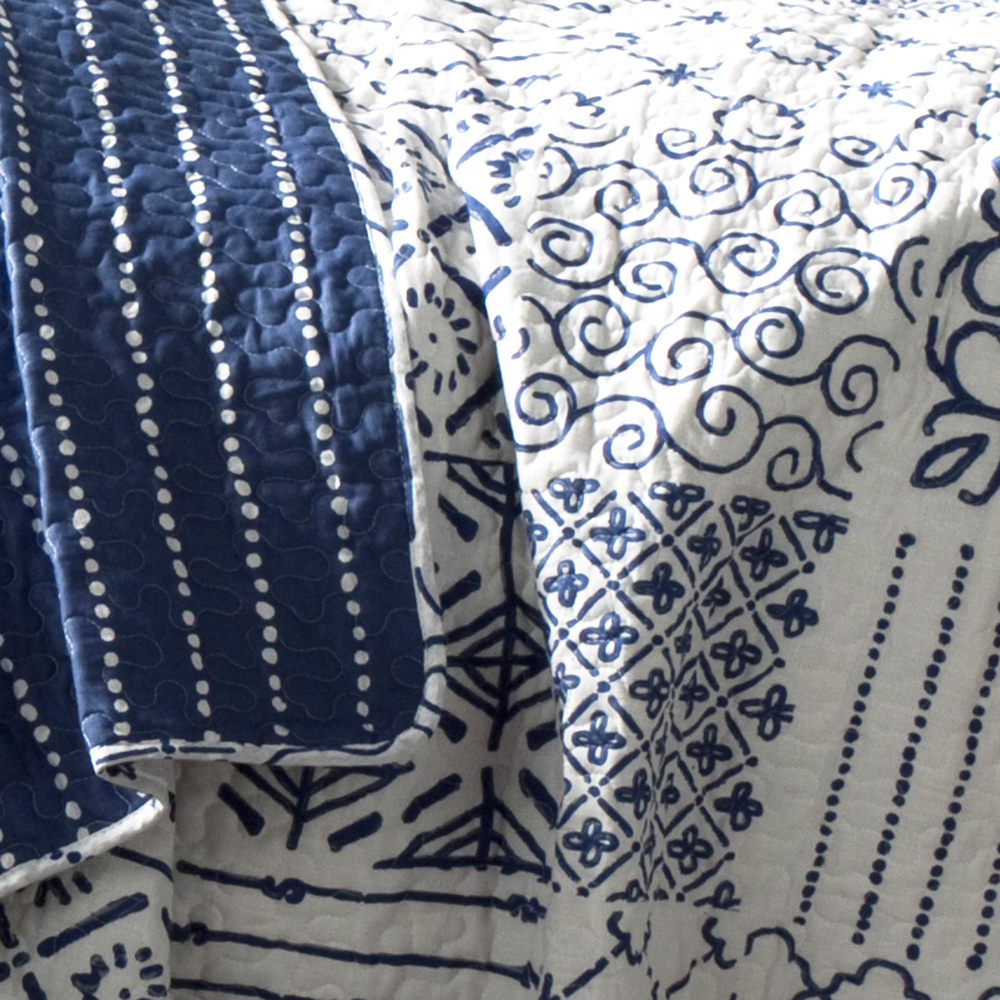 MONIQUE BLUE Full Queen QUILT SET : BOHO GEOMETRIC WHITE BLOCKS PORCELAIN RETRO