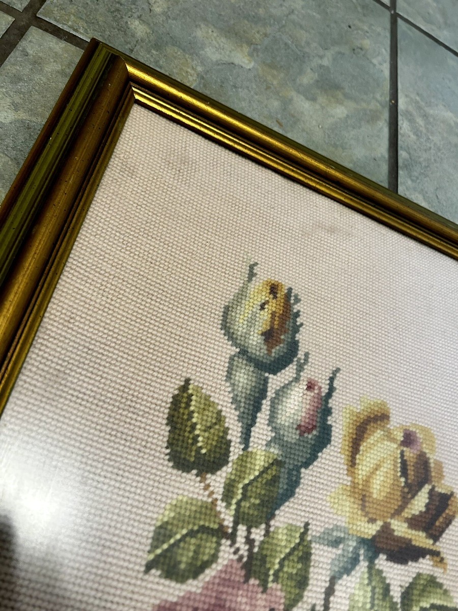 ヨーロッパアート 額縁セット NEEDLEPOINT Vintage Vintage Floral Needlepoint Framed 16