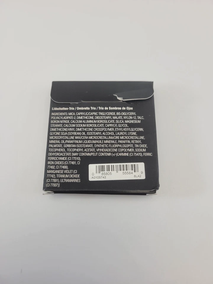 ELIZABETH ARDEN EYE SHADOW TRIO 03 LEAVES OF GREEN - Image 3 of 4