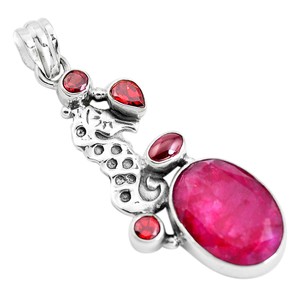 925-Sterling-Silver-17-36cts-Natural-Red-Ruby-Garnet-Seahorse-Pendant-P38975