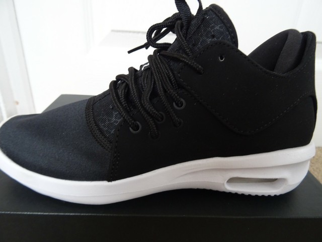 jordan junior first class trainer