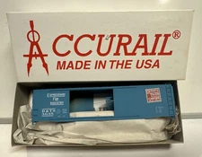 Accurail HO Scale D&TS Detroit & Toledo Shoreline 50' DD Box Car Kit #3635