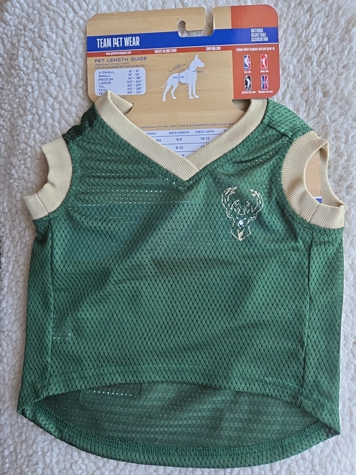 NBA TEAM PET WEAR MILWAUKEE BUCKS NBA TALLA MEDIANA. Foto 2 de 4