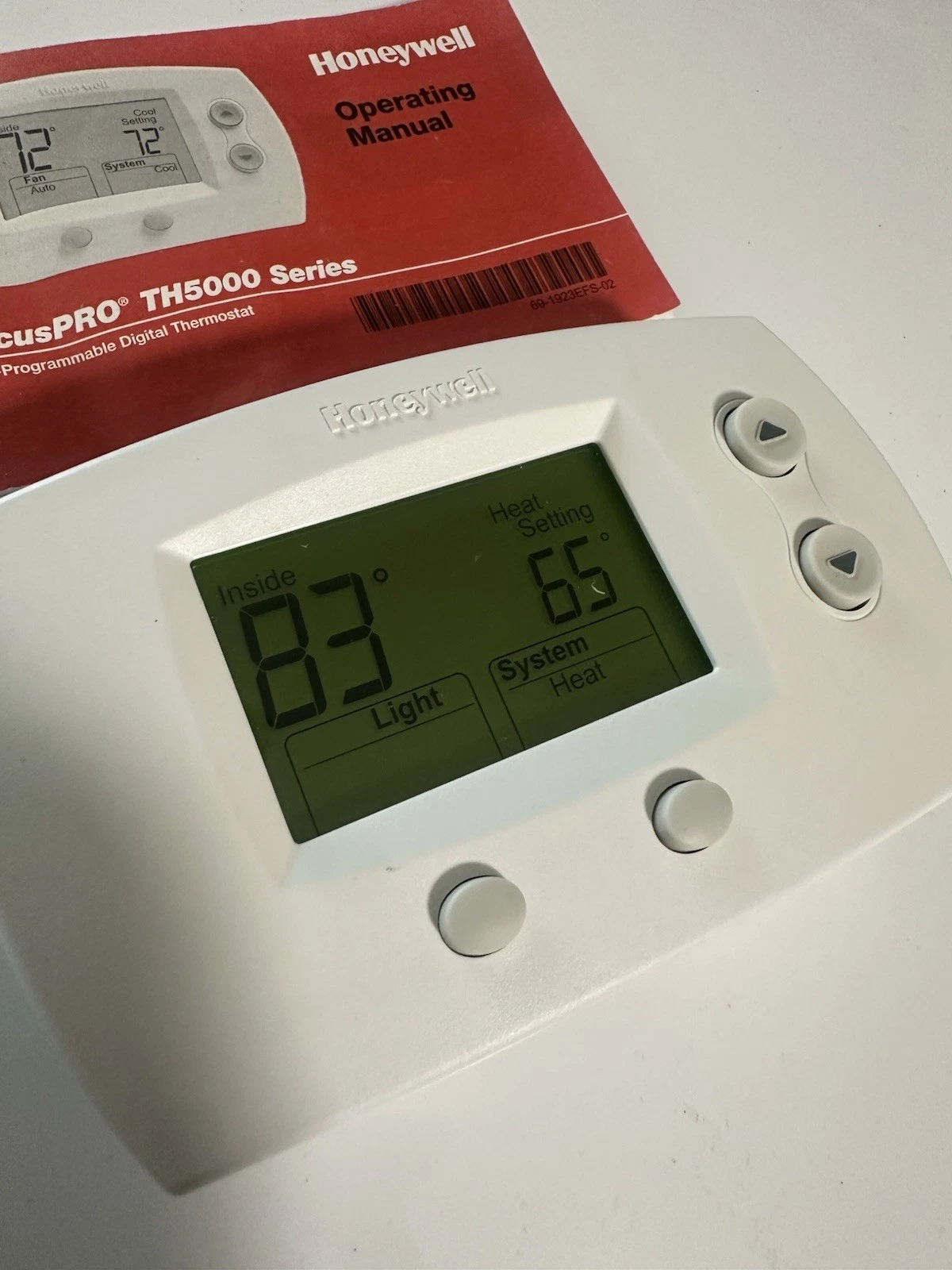Honeywell TH5220D1029 Focuspro 5000 Non-Programmable 2 Heat and 2 Cooling Thermo