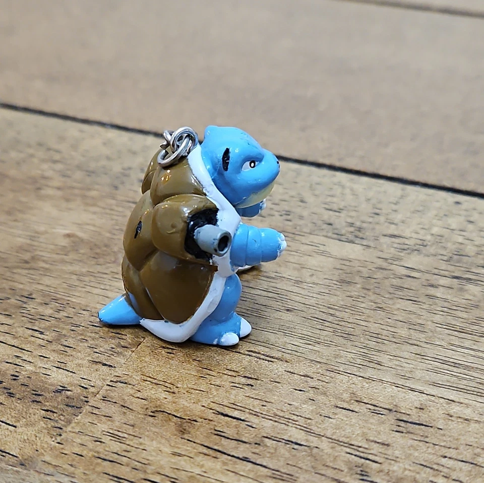 1999 Basic Fun - Blastoise - end of Keychain is missing - Image 3 of 4